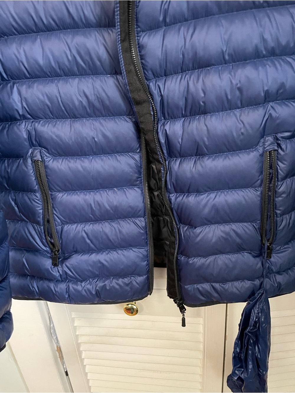 Roots packable down jacket - Picture 7 of 8